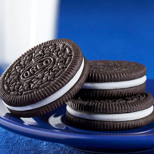 Nabisco Oreo Chocolate Sandwich Cookies, 2.4 oz., 30 Pack - Classic Chocolate Cookies with Creamy Filling, Perfect for Snacking, Lunchboxes, or Parties